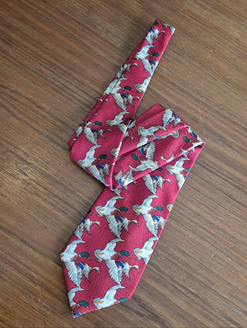 Vintage Red Duck-Print  Tie